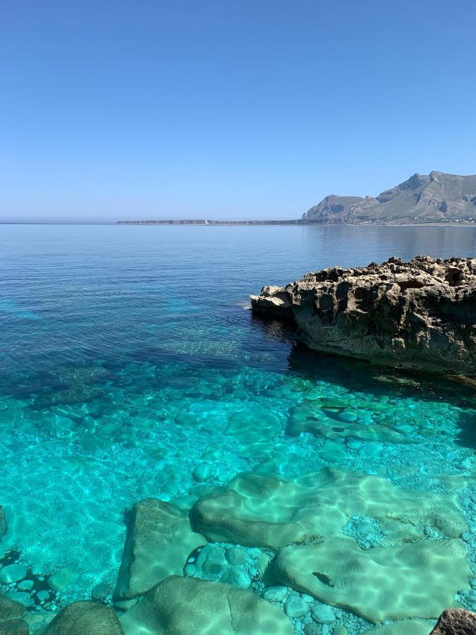Casa Vacanza Tra Cielo E Mare Custonaci Exterior foto