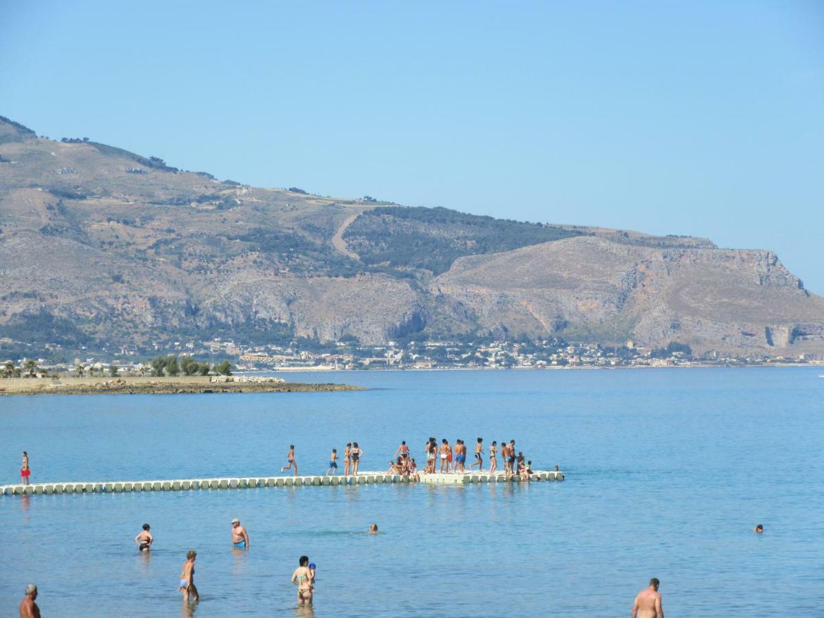 Casa Vacanza Tra Cielo E Mare Custonaci Exterior foto
